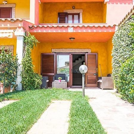 Villa Molly San Teodoro  Buitenkant foto