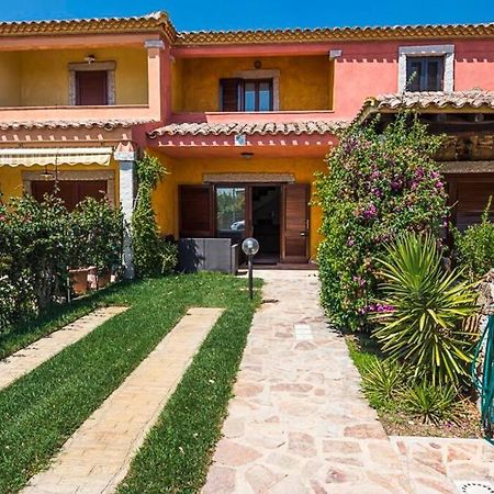 Villa Molly San Teodoro  Buitenkant foto