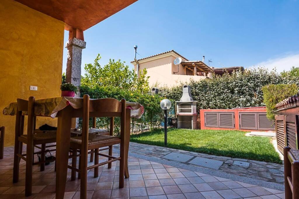 Villa Molly San Teodoro  Buitenkant foto