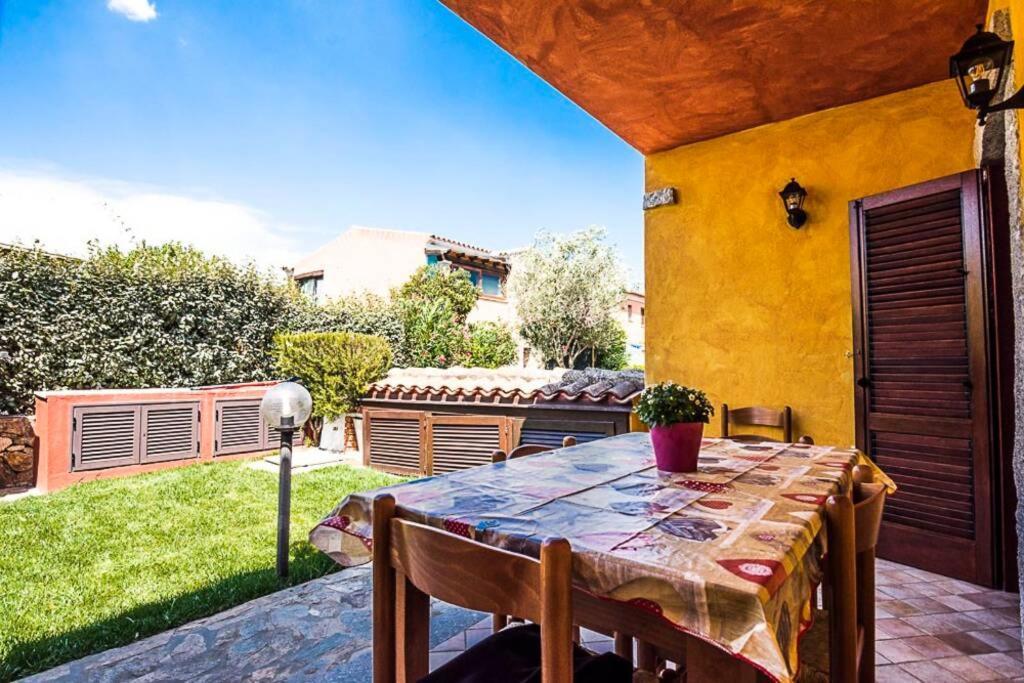 Villa Molly San Teodoro  Buitenkant foto