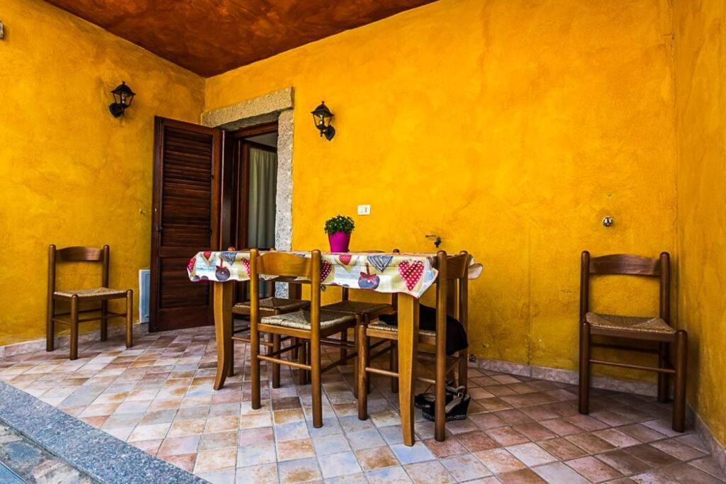 Villa Molly San Teodoro  Buitenkant foto