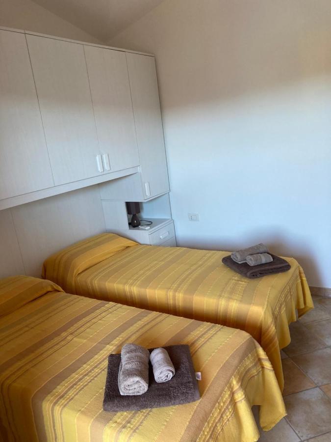 Villa Molly San Teodoro  Buitenkant foto